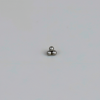 Piercing Trinity Liso em Titânio